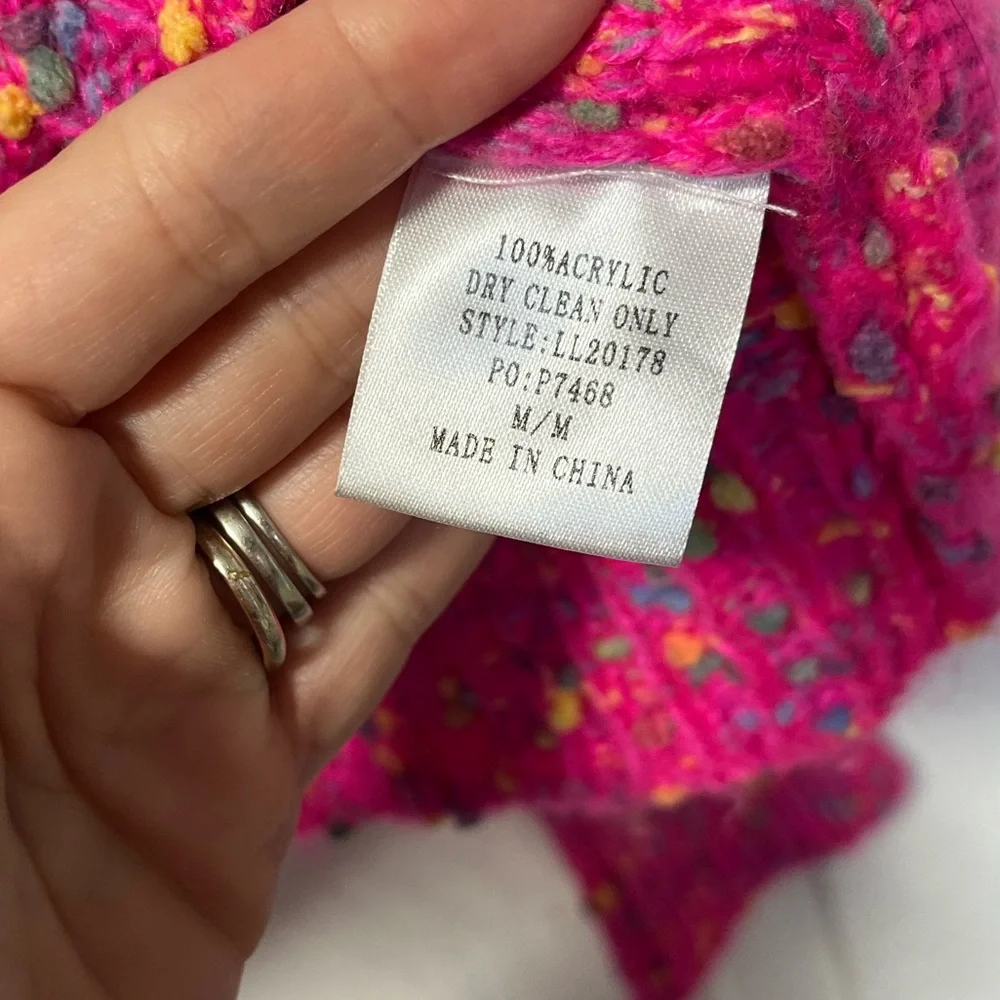 Main strip Bubble sleeve pink confetti sweater size medium - Picture 5 of 8